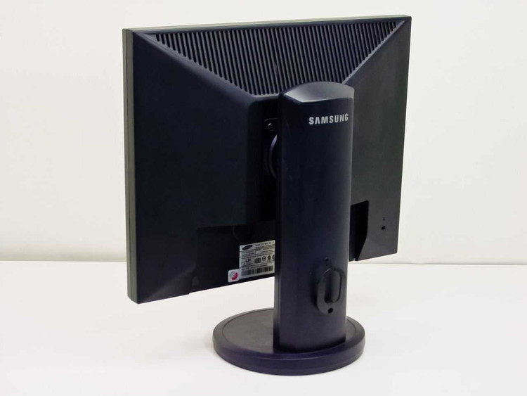 مانیتور استوک 19 اینچ سامسونگ مدل samsung 940s